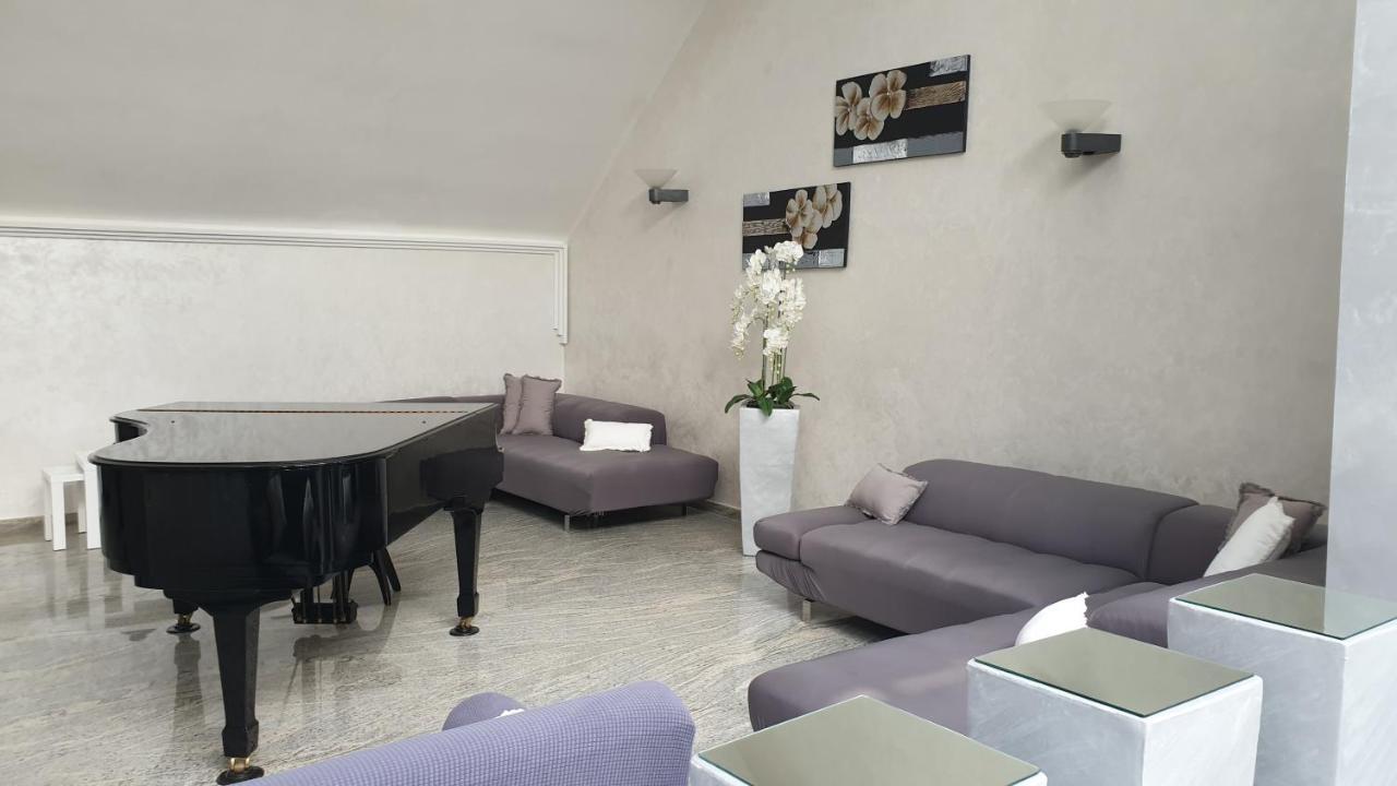 Palahotel Vallenoce Decollatura Exterior foto